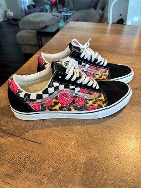 Vans Low-Top Black Suede Floral Checkerboard Sneakers Pink Roses Leopard Print